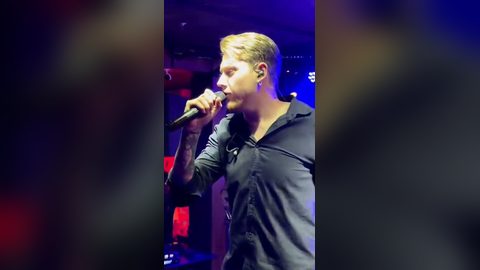 João Vittor ao vivo no palco